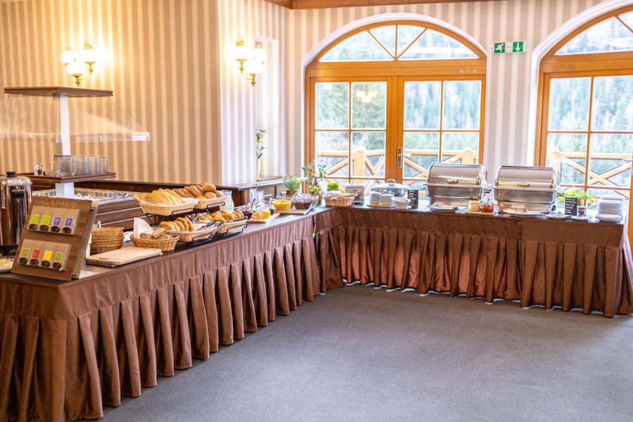 Hotel Zatisi ชปินด์เลอรูฟ มลิน ภายนอก รูปภาพ