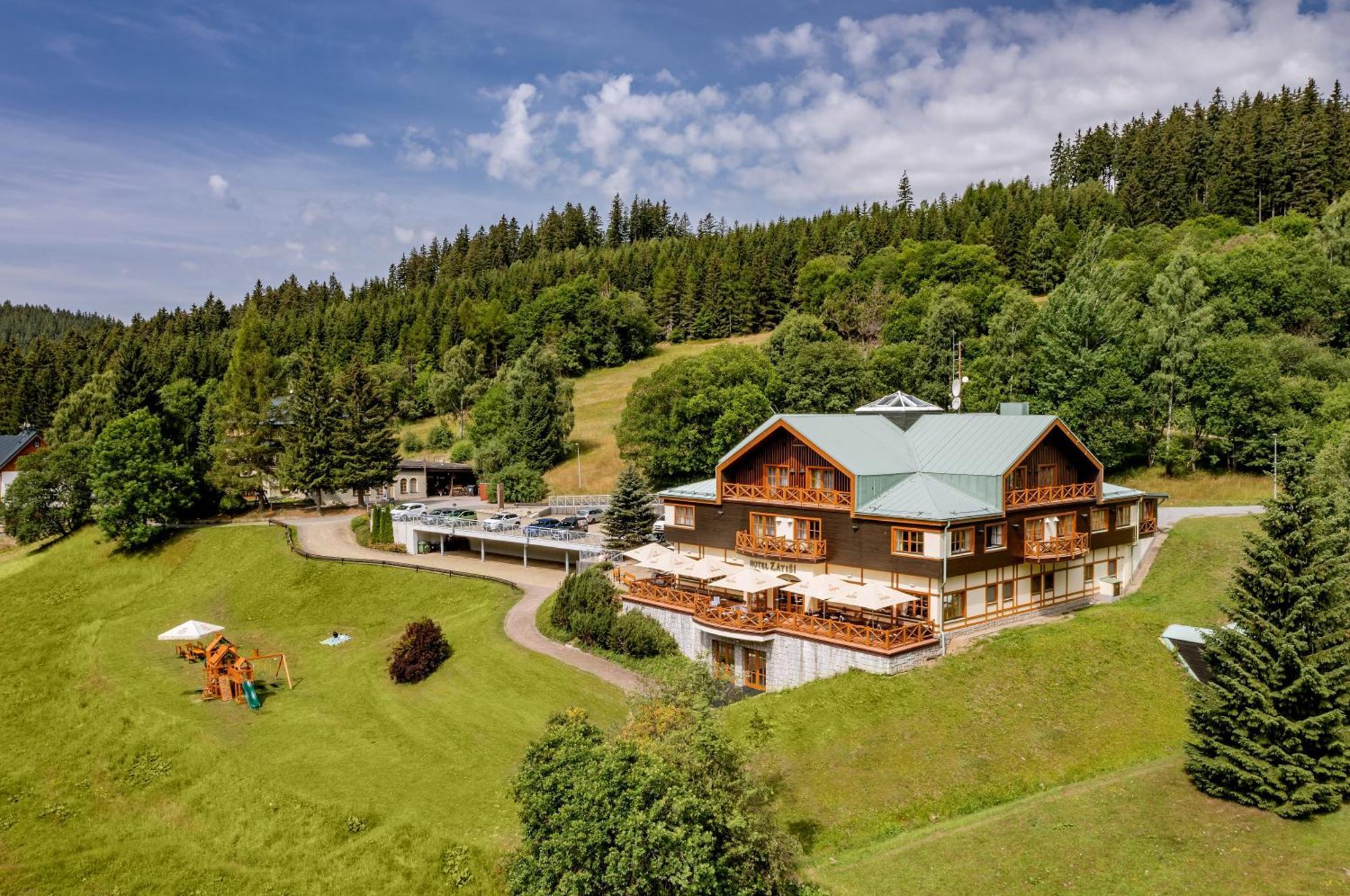 Hotel Zatisi ชปินด์เลอรูฟ มลิน ภายนอก รูปภาพ